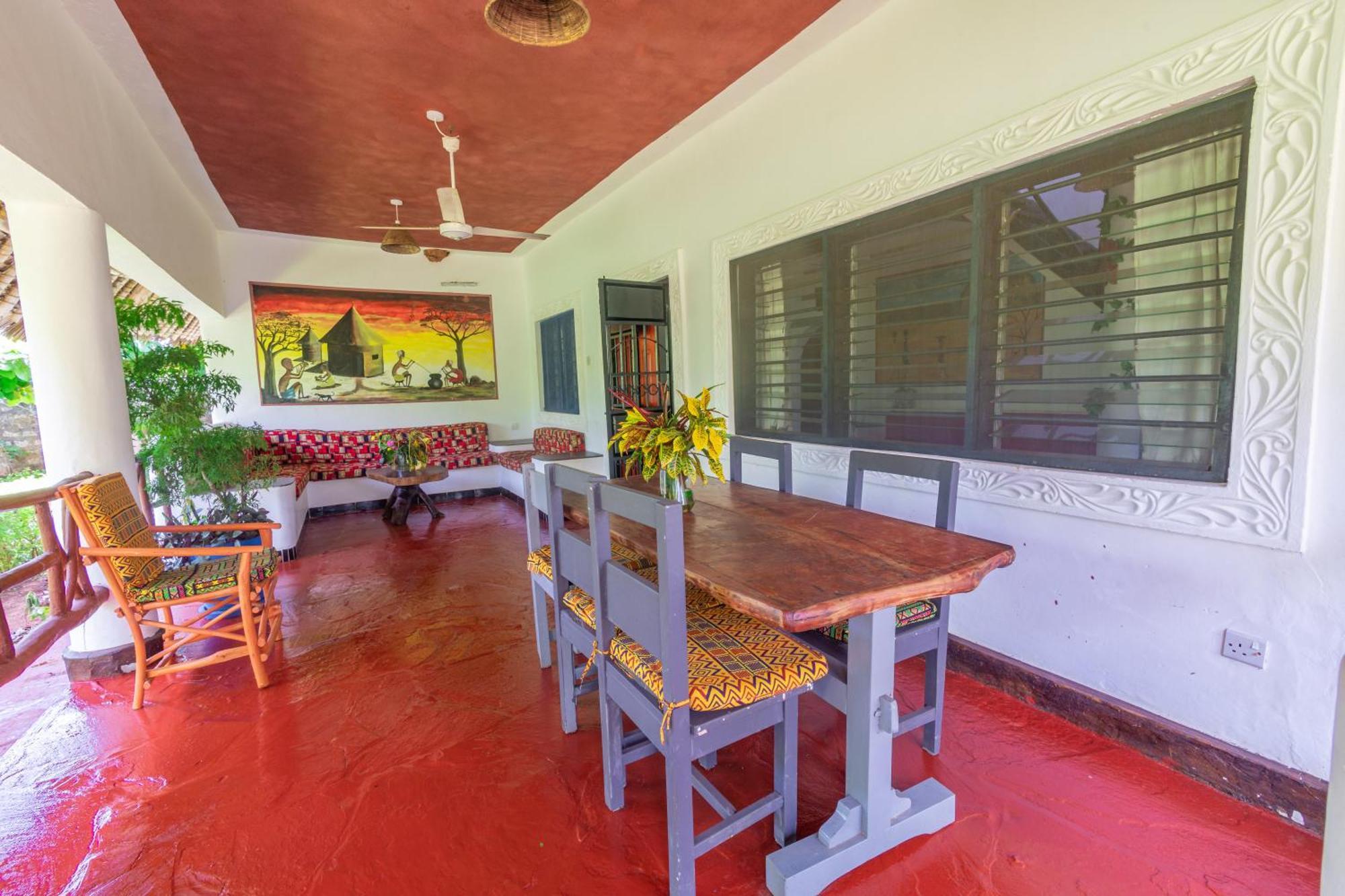 Villas Dora And Holly Diani Beach Bagian luar foto